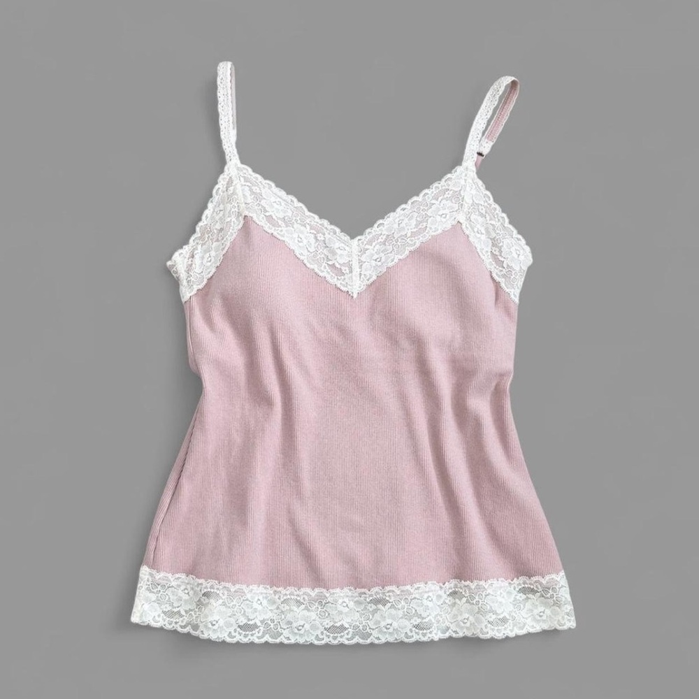 Abercrombie & Fitch Bra-Free Lace Trim Rib Cami in Pink